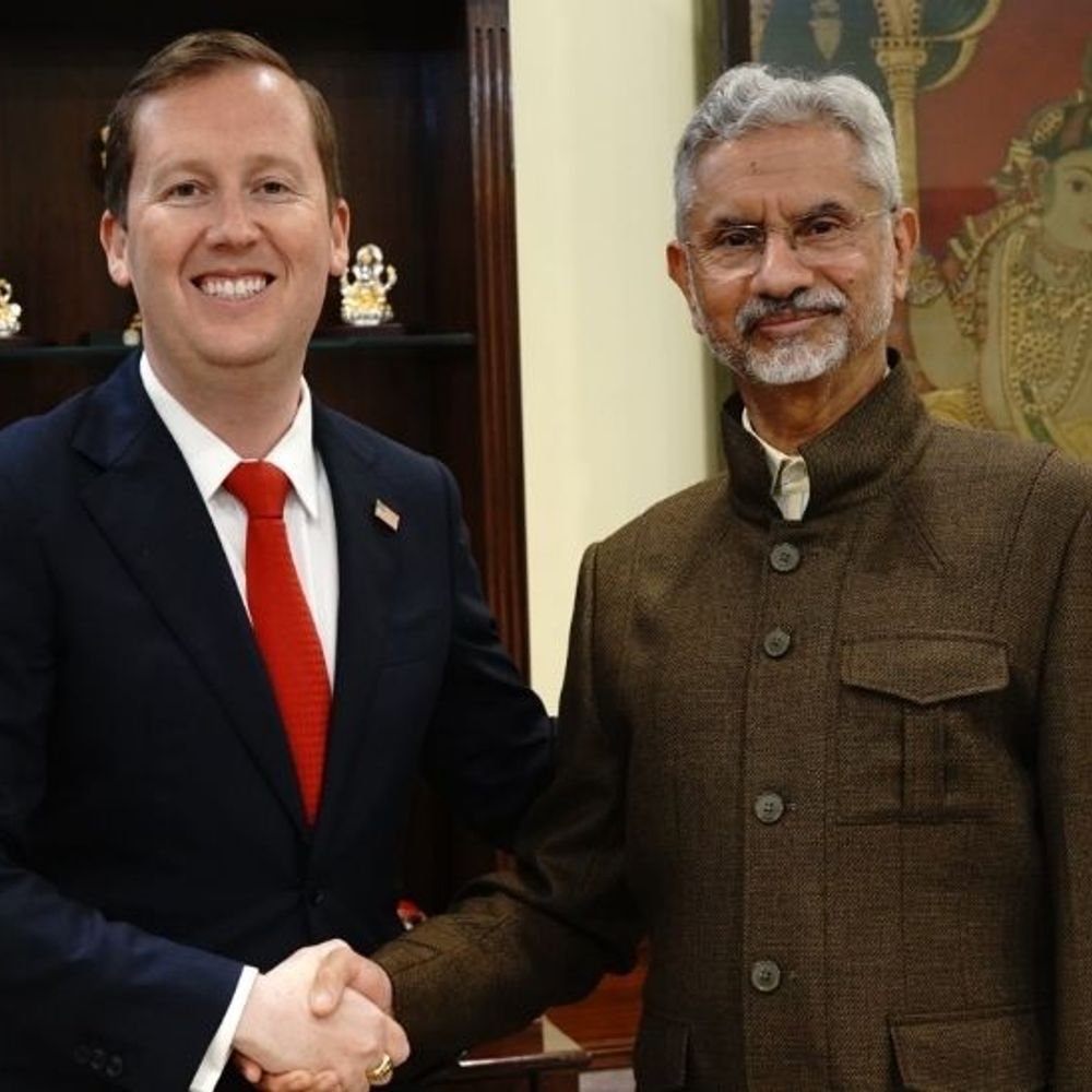 अमेरिकी राजदूत इंडियन आर्मी के कमांड ऑफिस जाएंगे:यूबीटी सांसद ने सवाल उठाए, लिखा भारत के फैसले अमेरिका से प्रभावित होते हैं, ये उसका उदाहरण