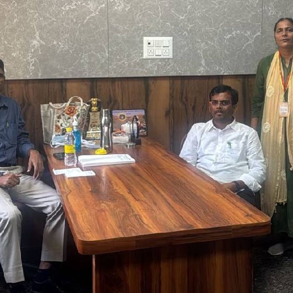 भाजपा विधायक 5 लाख रुपए रिश्वत लेते रंगे हाथों पकड़ाए:कर्नाटक लोकायुक्त पुलिस ने प्लान बनाकर पकड़ा, ठेकेदार से 11 लाख रुपए मांगे थे