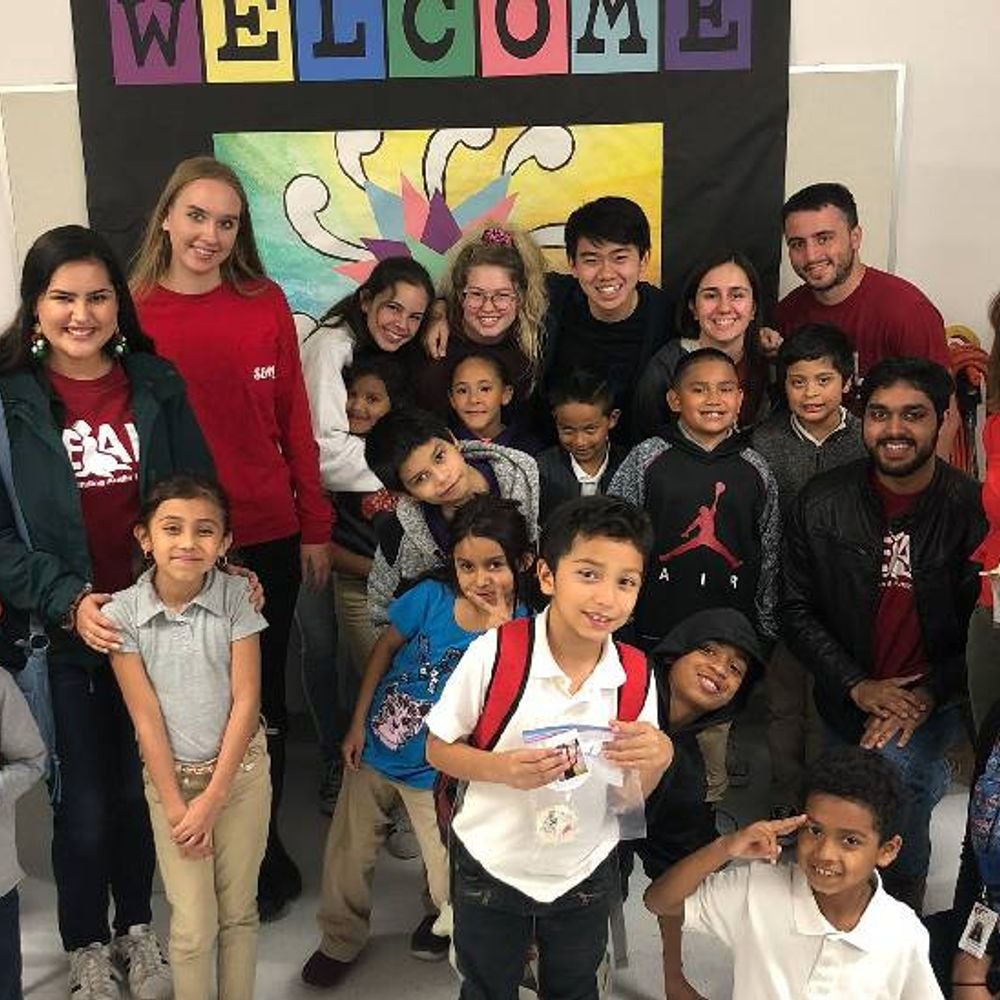 टेक्सास में स्कूलों की पहल:छात्रों की घर से जुड़ी समस्याएं दूर कीं; ऐसे बच्चों के नंबर बढ़े, ड्रॉपआउट घटा, अच्छी नौकरी भी ​हासिल की