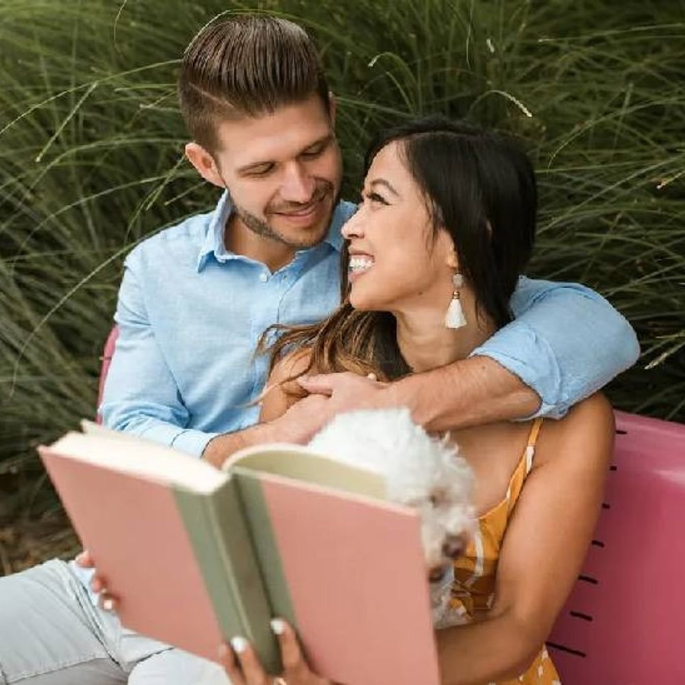 वैलेंटाइन डे: 86% भारतीय महिलाओं को गिफ्ट नहीं पसंद:76 फीसदी महिलाओं को सरप्राइज ट्रिप ज्यादा पसंद, इनका मानना प्लानिंग में पुरुषों को आगे आना चाहिए