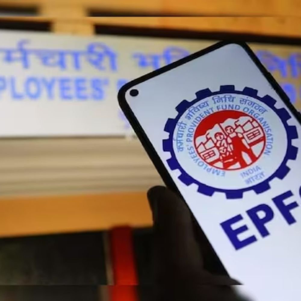 epfo मार्च अप्रैल में नया मोबाइल एप लॉन्च करेगी:इसके जरिए upi से pf का पैसा निकाल सकेंगे, अभी एप का ट्रायल चल रहा