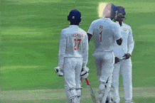 ranji trophy: जम्मू कश्मीर के कप्तान पारस पर लगा मैच फीस का 50% जुर्माना, कर्नाटक के फील्डर को मारा था सिर
