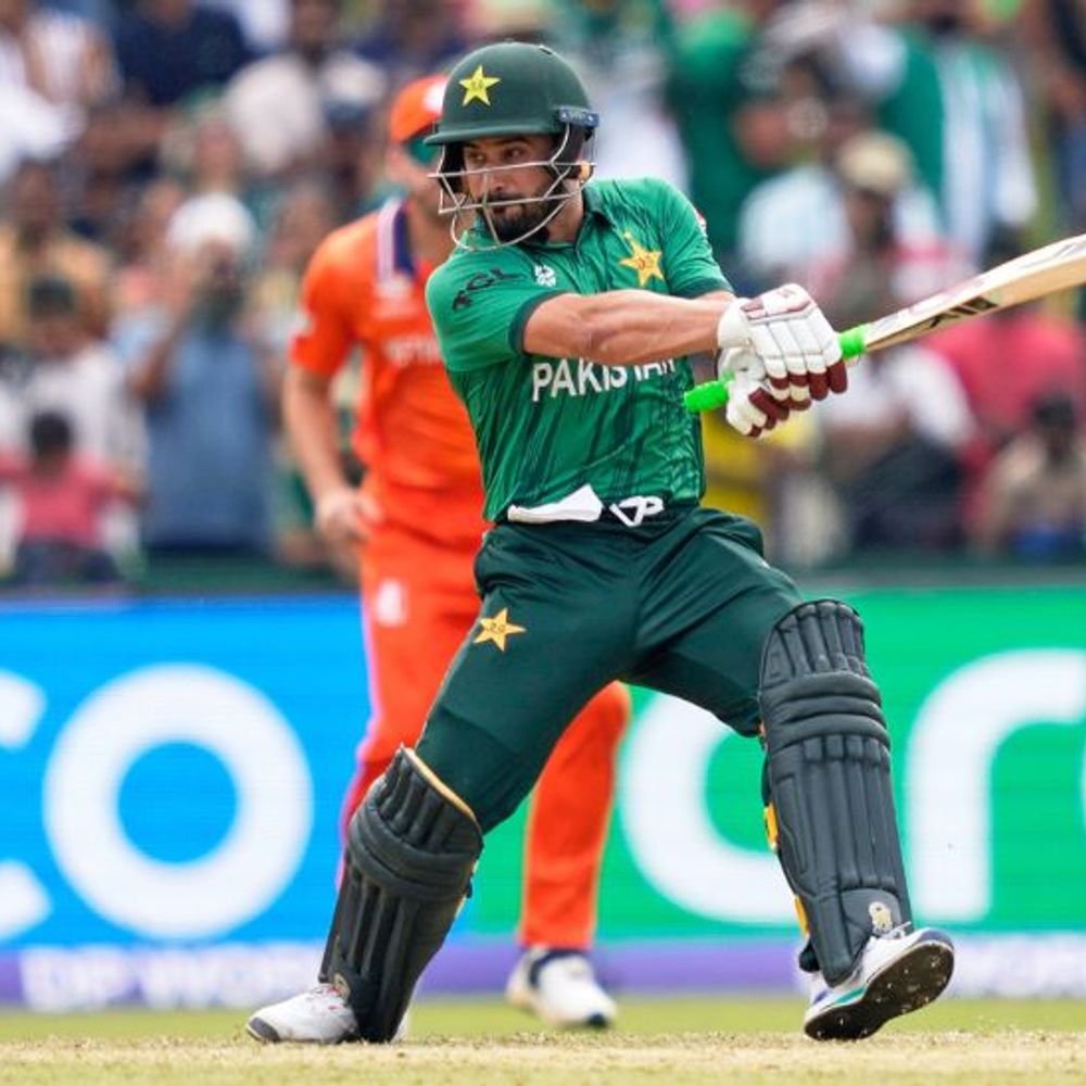 टी 20 वर्ल्ड कप के पहले मैच में हारते हारते जीता पाकिस्तान:फहीम ने आखिरी 2 ओवर में 3 छक्के लगाकर मैच पलटा, नीदरलैंड 3 विकेट से हारा