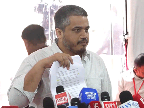 अजित पवार की मौत के बाद पार्टी हथियाने की कोशिश:भतीजे रोहित का दावा प्रफुल्ल पटेल समेत तीन नेताओं ने ec को लेटर लिखा था