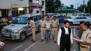 bilaspur dg son marpit: dg के बेटे से मारपीट; पार्किंग विवाद में स्कॉर्पियो चालक ने जड़ा थप्पड़, fir दर्ज