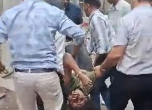 raipur suicide: रायपुर में होटल की छत से कूदकर युवती ने दी जान, आख़िर क्यों?