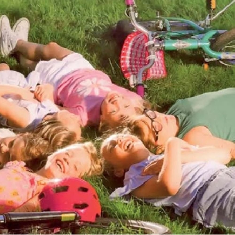 अमेरिका में बच्चों के लिए ‘द बैलेंस प्रोजेक्ट’:फोन फ्री बचपन; असली दुनिया को इतना दिलचस्प बनाइए कि बच्चे स्क्रीन भूल जाएं