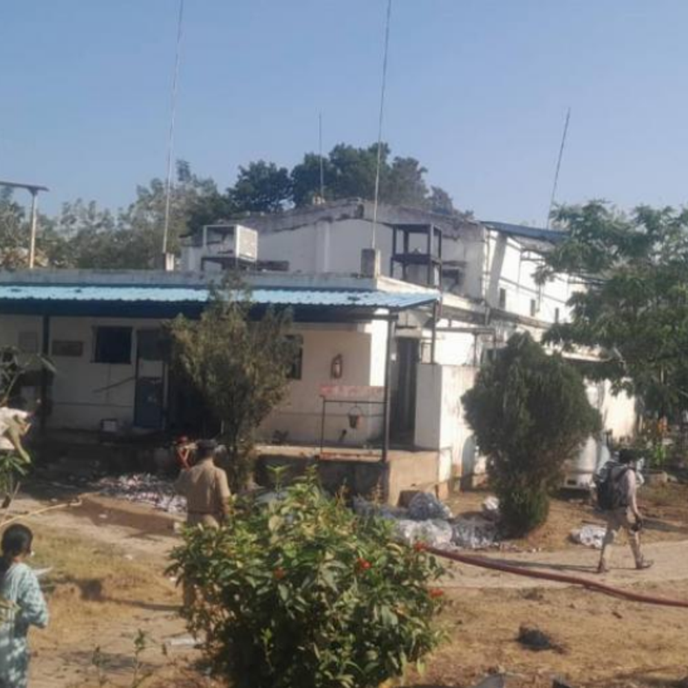नागपुर में विस्फोटक बनाने वाली कंपनी में ब्लास्ट, 15 मौतें:गोला बारूद तैयार करते वक्त हुआ धमाका, मृतकों की संख्या बढ़ने की आशंका