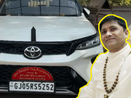 गुजरात सूरत में ₹2.38 करोड़ के नकली नोट पकड़े:आश्रम में छापे जा रहे थे, योग टीचर क्रिप्टो में पेमेंट कर चीन से कागज मंगाता था