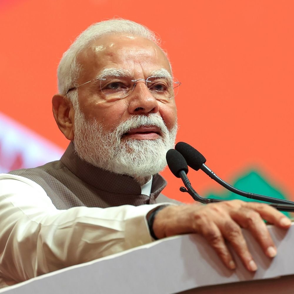 pm दिल्ली में 33,500 करोड़ के प्रोजेक्ट्स का उद्घाटन शिलान्यास करेंगे:मेट्रो के 2 नए कॉरिडोर जनता को सौपेंगे, 3 कॉरिडोर की आधारशिला रखेंगे