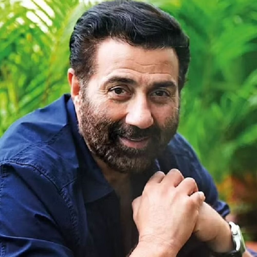 सनी देओल की नई एक्शन थ्रिलर की शूटिंग शुरू हुई:रितेश फरहान और ए. आर. मुरुगदॉस साथ आए, ज्योतिका निभाएंगी फिल्म में अहम किरदार