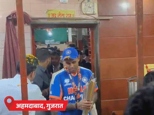 कप्तान सूर्या वर्ल्ड चैंपियन बनने के बाद हनुमान मंदिर पहुंचे:देशभर में जश्न, आतिशबाजी के साथ लोग नाचे; तिरंगा लेकर सड़कों पर उतरे