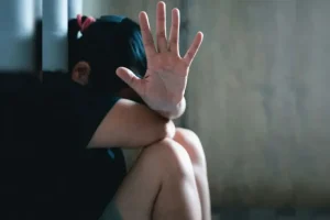 bilaspur rape: दही मांगने के बहाने घर में घुसा शिक्षक, नाबालिग छात्रा से छेड़छाड़, आरोपी गिरफ्तार