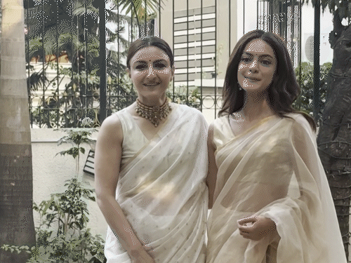 कृतिका और गौरव कपूर आज शादी के बंधन में बधे:आफ्टर पार्टी में क्रिकेटर युवराज, एक्ट्रेस सोहा अली खान, नेहा धूपिया सहित कई सलेब्स पहुंचे