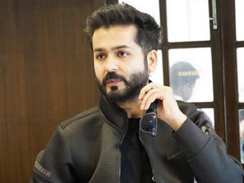 रणवीर का पगड़ी में धूम्रपान वाला सीन पूरी तरह फेक:धुरंधर 2 के डायरेक्टर बोले एआई मॉर्फ्ड तस्वीरें फैलाने वालों पर होगी कार्रवाई