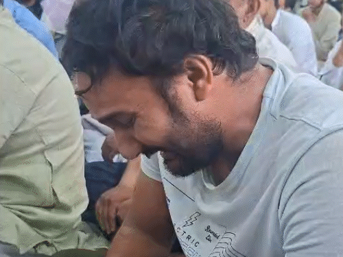 भोपाल में लगे अमेरिका इजराइल मुर्दाबाद के नारे:ईरान के सुप्रीम लीडर की मौत पर मातम; इमाम बोले खामेनेई ने हमेशा मजलूमों का साथ दिया