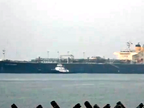 अब अमेरिका से lpg लेकर कार्गो शिप मंगलुरु पहुंचा:7 दिनों में गैस लेकर चार जहाज भारत आए; केंद्र बोला फारस की खाड़ी में सभी 22 शिप सुरक्षित