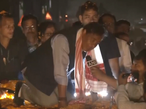 हिमंता बोले असम में दुश्मनों की ताकत खत्म कर दी:बंगाल में भाजपा अपने मेनिफेस्टो में da और 7वें वेतन आयोग का वादा कर सकती है