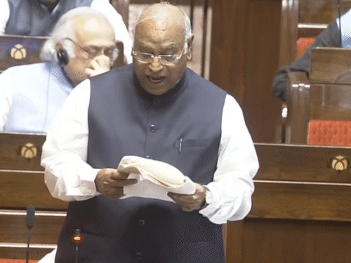 राज्यसभा में lpg संकट पर हंगामा:खड़गे बोले सरकार को पहले से पता था, इंतजाम क्यों नहीं किया; tmc सांसदों का वॉकआउट