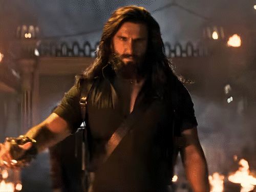 महेश बाबू ने धुरंधर 2 की तारीफ की:बोले एकदम शानदार तरीके से बनाई गई धमाकेदार फिल्म, रणवीर सिंह की एक्टिंग की भी सराहना की