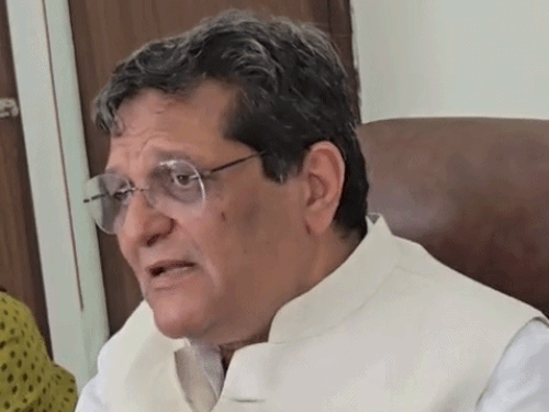 हरियाणा bjp नेता 10 दिन दुबई में फंसे रहे:बोले ईरान की मिसाइलें सामने गिरती देखीं, दवाई खाने को तरसे, ₹1.5 लाख में वापसी टिकट मिला