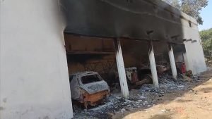 balod fire: आग लगने से बाड़े में खड़े 3 ट्रैक्टर सहित कार जलकर राख, cctv खंगाल रही पुलिस