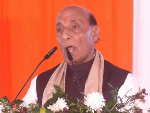 राजनाथ बोले पहाड़ का पानी जवानी यहीं के काम आनी चाहिए:उत्तराखंड के cm साधारण नहीं धुरंधर; धामी ने रक्षा मंत्री को बताया अजातशत्रु