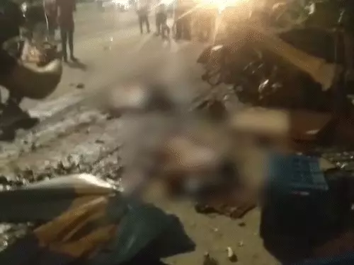 bastar accident: तेज रफ्तार ट्रक ने हेडमास्टर को कुचला, शरीर के हुए तीन टुकड़े, 4 घायल