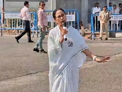 ममता बोलीं भगवान की चक्की धीमी लेकिन बारीक पीसती है:शाह tmc के खिलाफ चार्जशीट जारी करेंगे; तमिलनाडु में 29 मार्च को tvk उम्मीदवारों की घोषणा