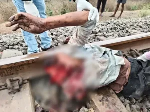 bilaspur news: रेलवे ट्रैक पर मिली अज्ञात व्यक्ति की क्षत विक्षत लाश, ट्रेन से टकराने की आशंका