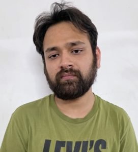 raipur drugs case: रायपुर में bp की मशीन में कोकीन बेच रहा था युवक, दिमाग देख हिल गई पुलिस