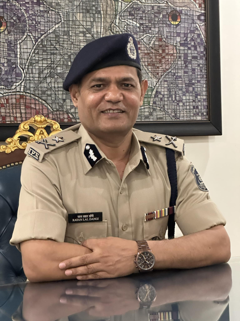 प्रेम “रतन” धन पायो ! नारकोटिक्स चीफ़ की कमान “रतन लाल डांगी” को,अफीम माफिया पर वार या खुद सवालों के घेरे में गृह विभाग,छत्तीसगढ़ में गृहमंत्री के इस्तीफे की मांग पर विपक्ष एकजुट…