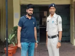 raipur rape: रायपुर में गर्भवती महिला को बंधक बनाकर दुष्कर्म, वीडियो बनाकर किया ब्लैकमेल, आरोपी गिरफ्तार