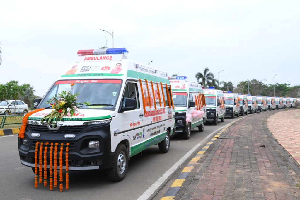 छत्तीसगढ़ में हेल्थ सिस्टम अपग्रेड,370 एम्बुलेंस को सीएम  विष्णुदेव साय ने दिखाई हरी झंडी,शहर में 15 और गांव में 30 मिनट में पहुंचेगी 108 सेवा…