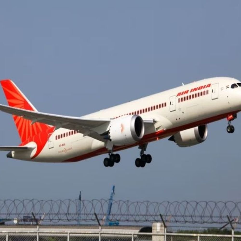 ईरान इजराइल जंग से जेट फ्यूल मार्च में 6% महंगा:रुपया गिरने से भी भारतीय एयरलाइंस के मुनाफे पर असर; एअर इंडिया की 40% इंटरनेशनल उड़ानें प्रभावित