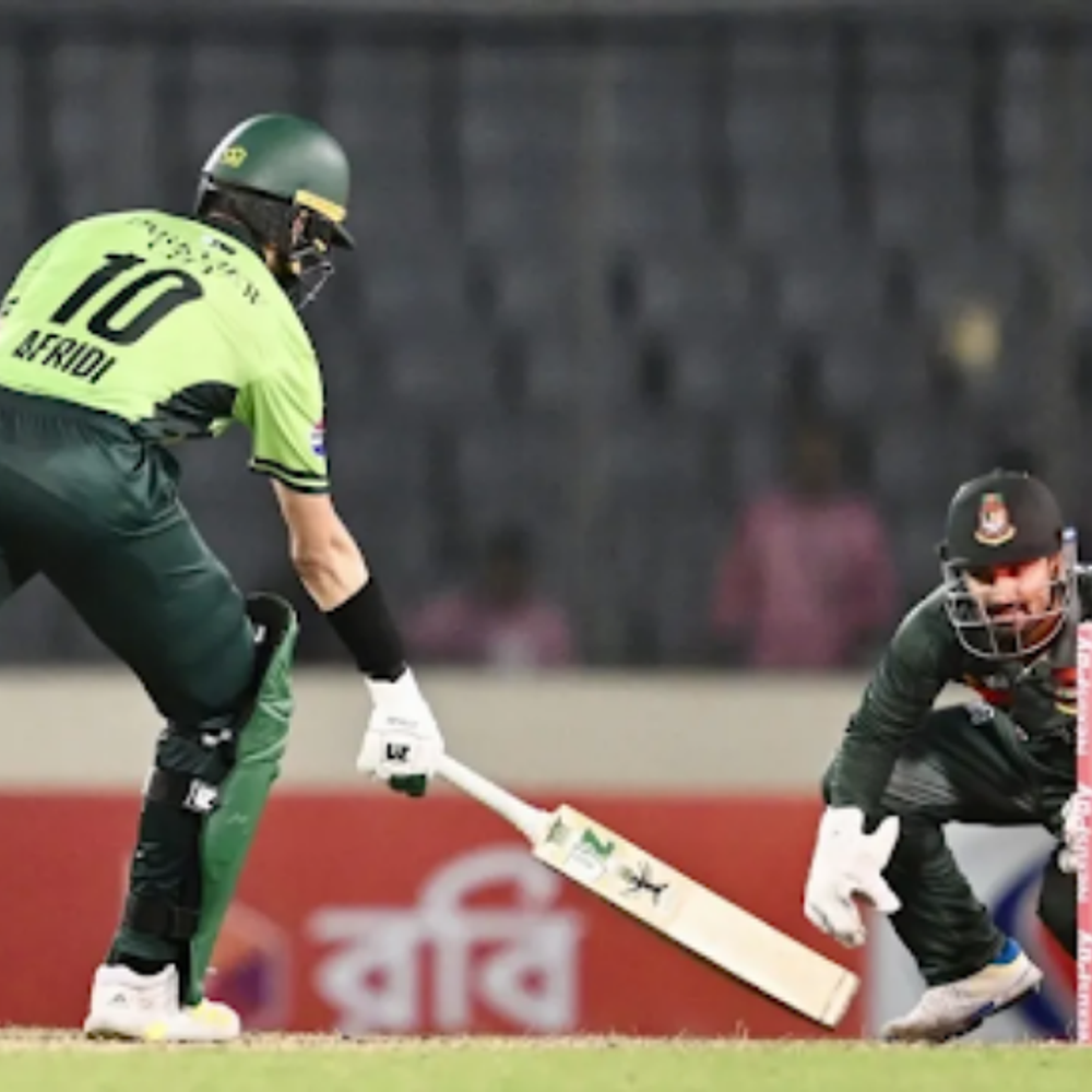 पाकिस्तान ने अंपायर के फैसले पर उठाए सवाल:मीरपुर odi में बांग्लादेश के रीव्यू को बताया गलत, मैच रेफरी से शिकायत की
