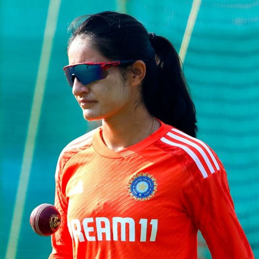 रेणुका सिंह ऑस्ट्रेलिया के खिलाफ टेस्ट से बाहर:वर्कलोड मैनेजमेंट के कारण आराम दिया, काशवी गौतम को मौका; 6 मार्च से पर्थ में मुकाबला