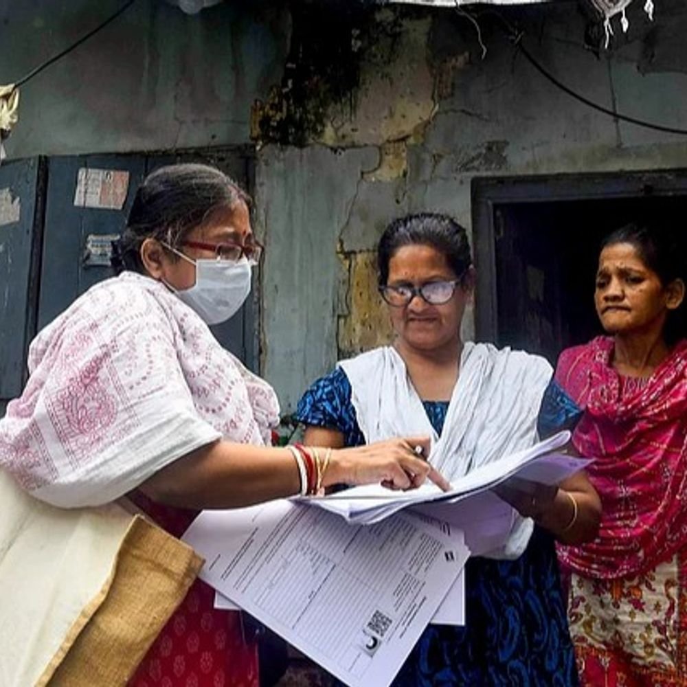 बंगाल sir की पहली सप्लीमेंट्री लिस्ट में 13 लाख नाम कटे:अब तक 76 लाख वोटर लिस्ट से बाहर, 28 लाख नामों पर फैसला बाकी