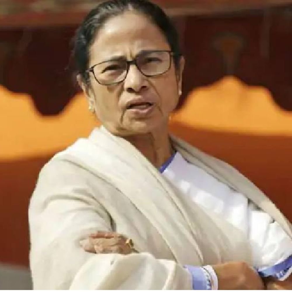 ममता बनर्जी आज धरना देंगी:वोटर लिस्ट से नाम हटाने का विरोध, पार्टी की अगली रणनीति का ऐलान कर सकती हैं