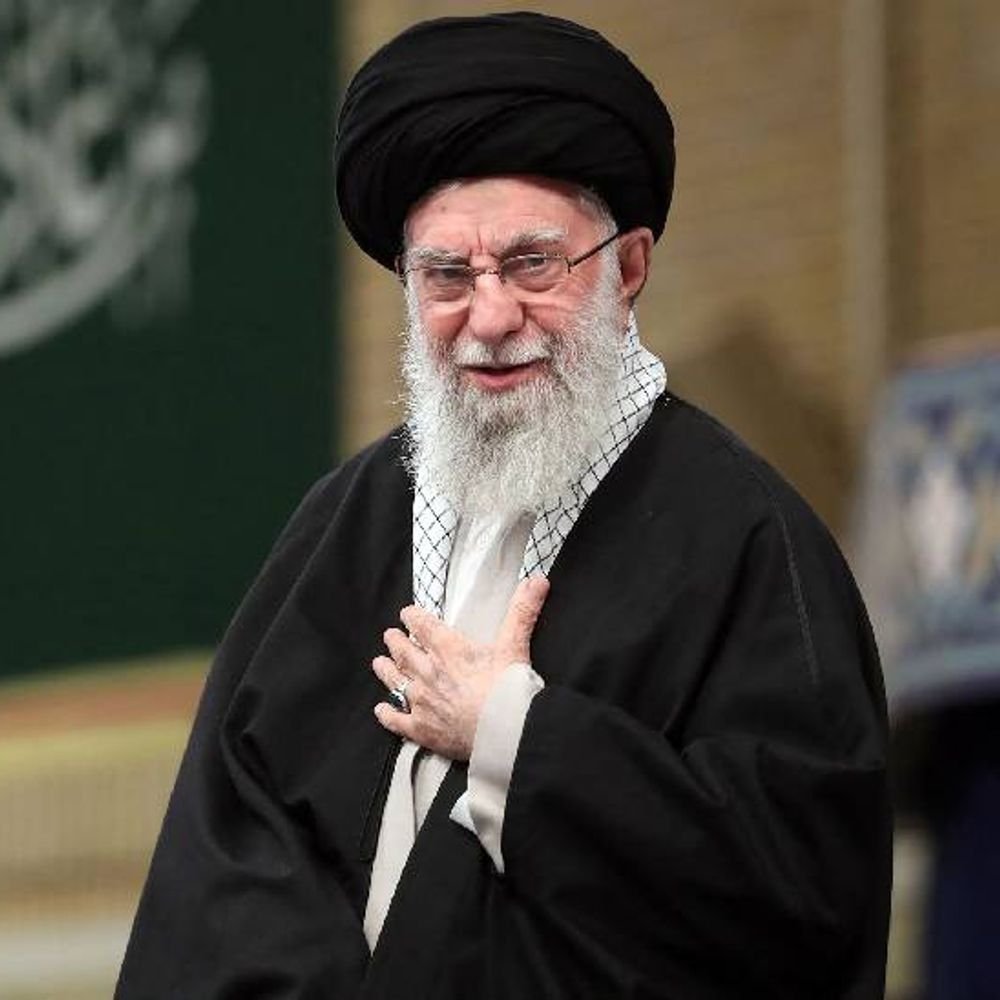 खामेनेई की मौत पर अमेरिका में लगा था सट्‌टा:498 करोड़ का खेला था दांव; अब साइट ने भुगतान रोका, नियमों को लेकर विवाद
