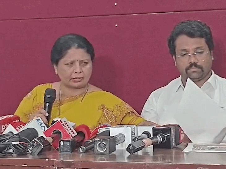 ज्योतिषी रेप केस सीएम ने महिला आयोग अध्यक्ष से इस्तीफा मांगा:विपक्ष का आरोपी से तांत्रिक क्रिया कराने का आरोप, दावा अनुष्ठान में तीसरी उंगली काटी