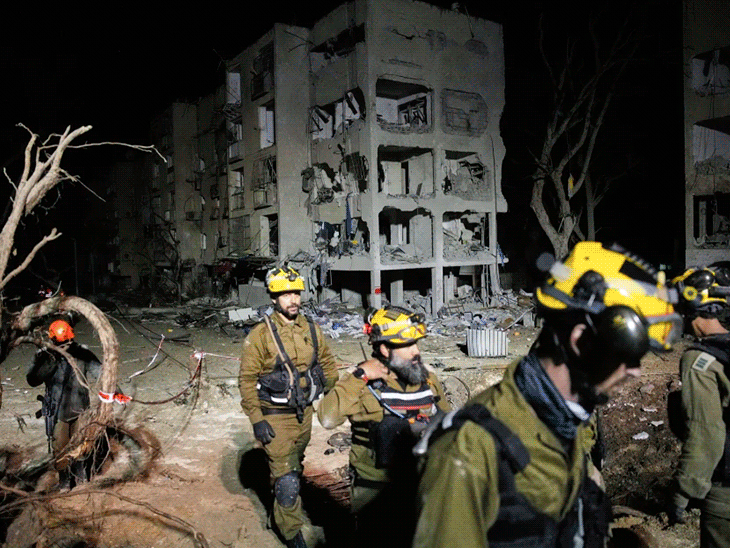 डिमोना शहर पर हमले से इजराइली डिफेंस की पोल खुली:1500 km तय कर पहुंचीं ईरानी मिसाइलें, कैसे फेल हुए thaad, एरो और आयरन डोम