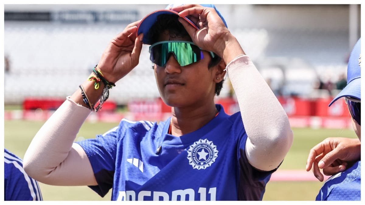 ind w vs aus w: श्री चरणी के नाम दर्ज हुआ सबसे शर्मनाक रिकॉर्ड, वनडे में सबसे महंगा स्पेल फेंकने वाली भारतीय