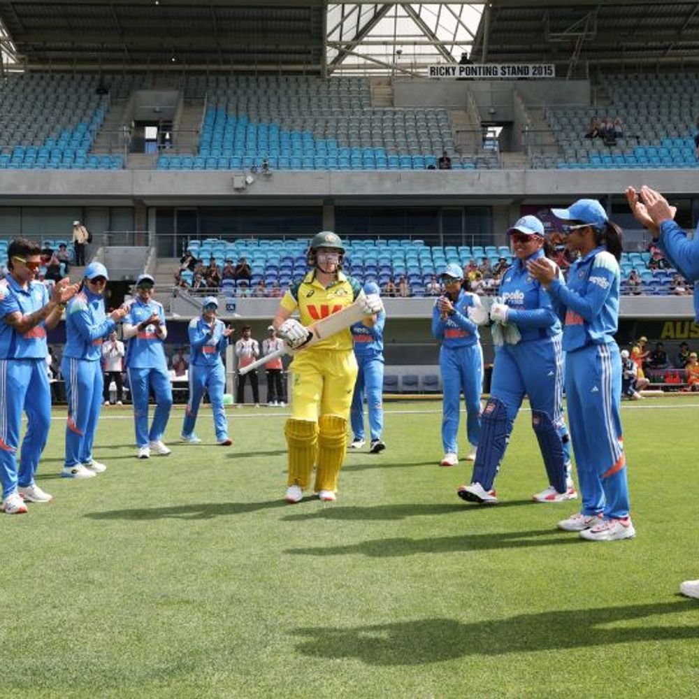 हीली आखिरी वनडे में शतक लगाने वाली दूसरी महिला क्रिकेटर:ऑस्ट्रेलिया ने भारत को 185 रन से हराया, सीरीज में 3 0 से क्लीन स्वीप किया