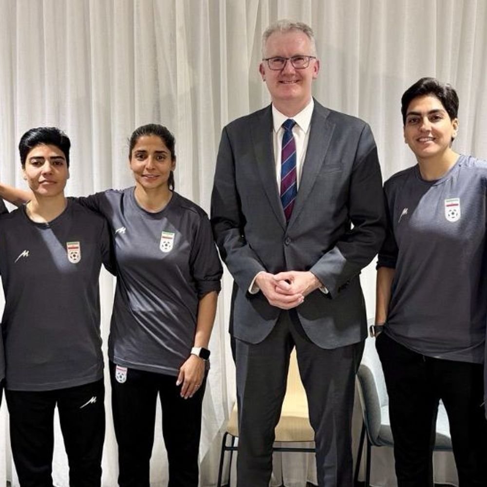 पांच ईरानी फुटबॉल खिलाड़ियों को ऑस्ट्रेलिया ने शरण दी:राष्ट्रीय गान विवाद के बाद लौटने से इनकार किया, एशियन कप खेलने गई थीं खिलाड़ी