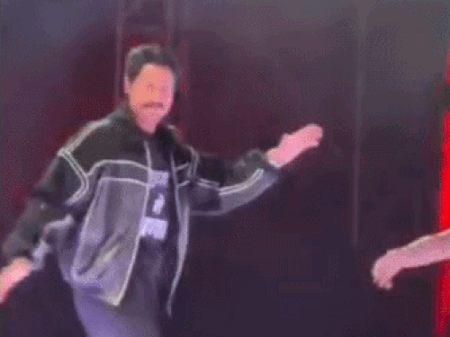 एक्टर रणदीप हुड्डा ने जयपुर में लगाए ठुमके:स्टेज पर की रैपर ढांडा न्योलीवाला की तारीफ, दर्शकों से बात भी की