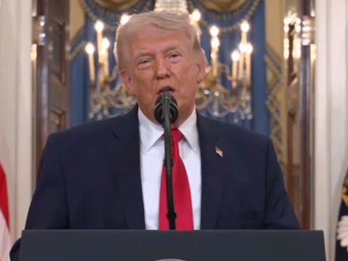 ट्रम्प बोले ईरान जंग में जीत मिली:उनकी मिसाइल ड्रोन क्षमता और नेवी खत्म, सेना हमारे कंट्रोल में, ऑपरेशन जारी