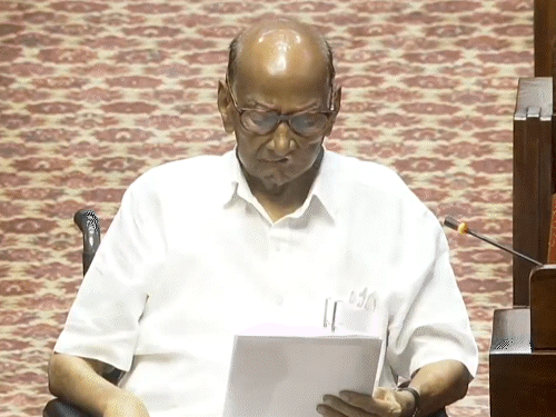 राज्यसभा में 19 नए सदस्यों ने शपथ ली:शरद पवार व्हीलचेयर पर पहुंचे; पिछले दिनों 37 सांसद चुने गए थे