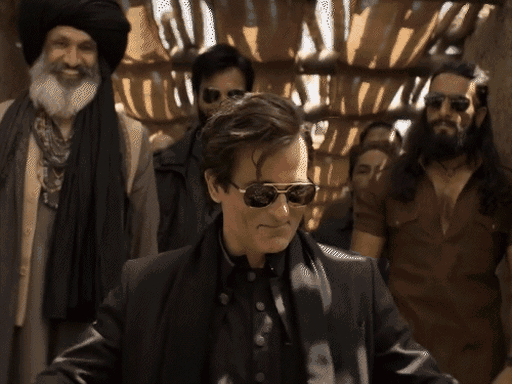 रहमान डकैत का रोल 3 स्टार्स ने किया था रिजेक्ट:कास्टिंग डायरेक्टर बोले मल्टीस्टारर फिल्म बताकर किया इनकार, फिर अक्षय खन्ना हुए फाइनल