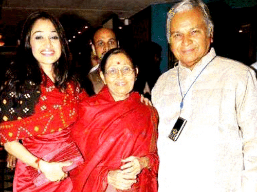 दिशा वकानी के पिता एक्टर भीम वकानी का निधन:तारक मेहता शो के अलावा आमिर शाहरुख के साथ की फिल्में, पैरालिसिस के बाद हुआ निमोनिया था